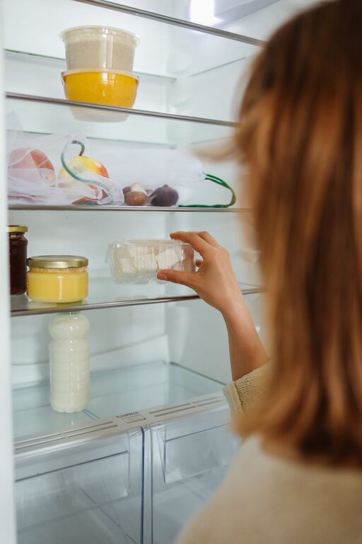 How to Keep a Tidy Fridge and Pantry for a Healthier Home